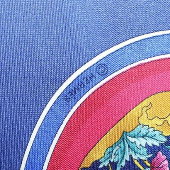 HERMES Carre 90 Scarf ""Qu`importe le flacon"" Silk Red Blue Auth - Picture 11 of 14